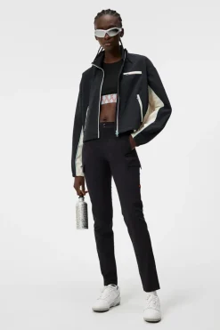 Anya Pant-J.Lindeberg Best