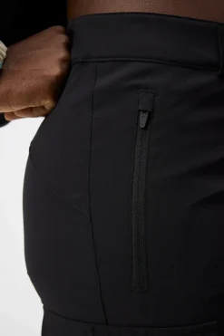 Anya Pant-J.Lindeberg Best